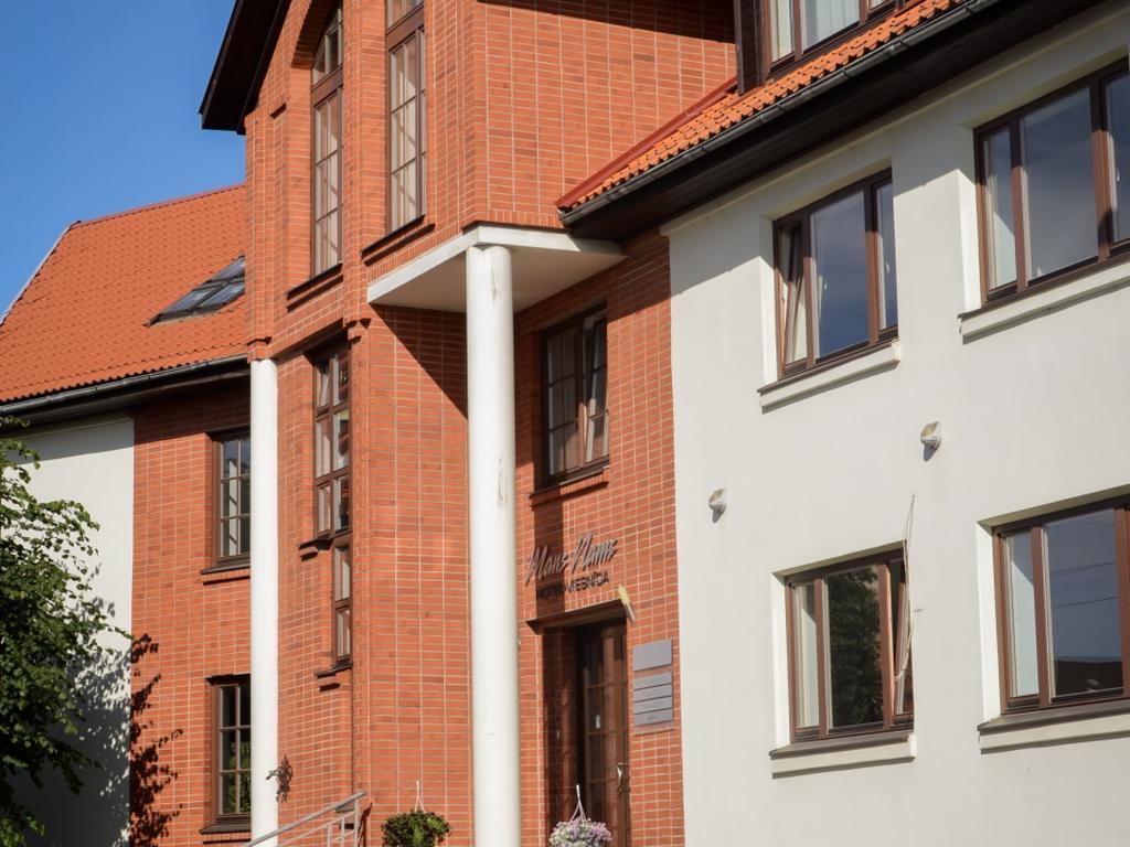 Mans Nams - Self Check In Hotel Saldus Exterior foto
