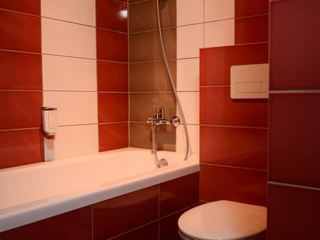 Mans Nams - Self Check In Hotel Saldus Quarto foto